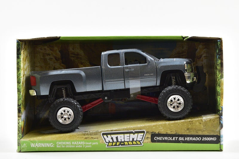 NewRay New Ray Silverado 2500 Hd Die Cast Chevrolet with Suspension 1/32Â° 54526 Blue, male - Image 5